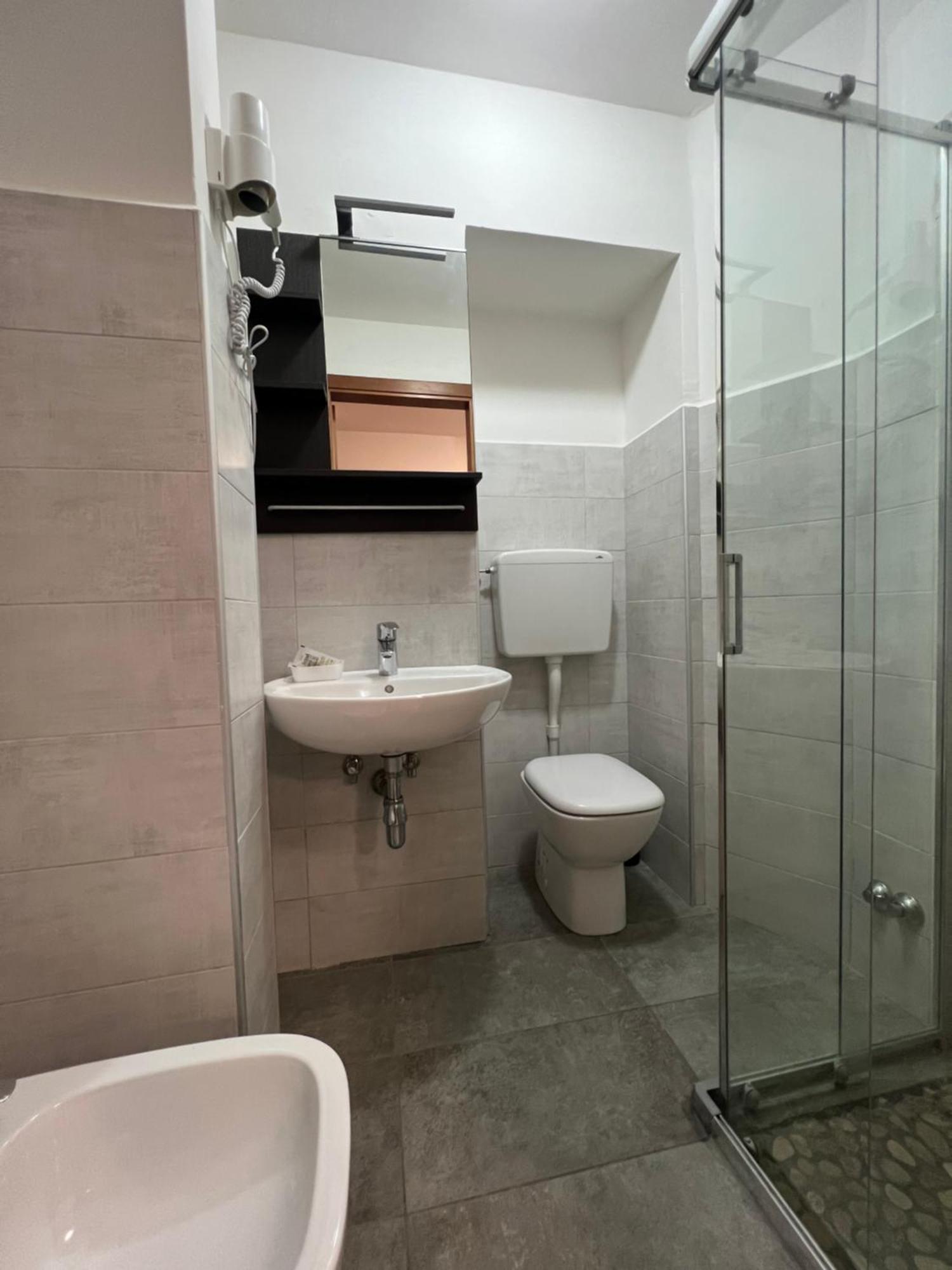Hotel Miro リミニ エクステリア 写真